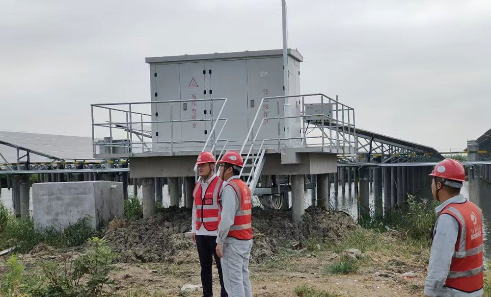 尹展總經理到江蘇宜興楊巷80MW漁光互補發電項目檢查指導監理工作